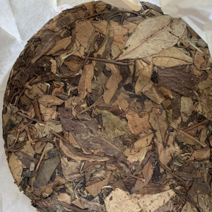 Старый белый чай Фудин 357 г 2008 года. Photo 2